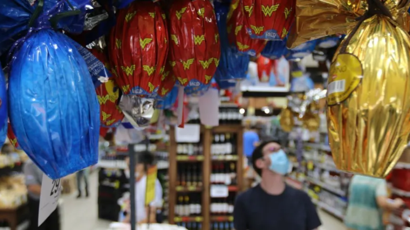 Vendas do varejo na Páscoa crescem 4,6% ante 2022 e ficam 30% acima do pré-pandemia
