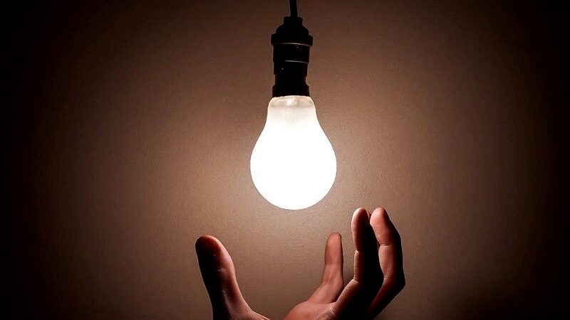 O consumidor não pagará cobrança extra sobre a conta de luz em fevereiro.