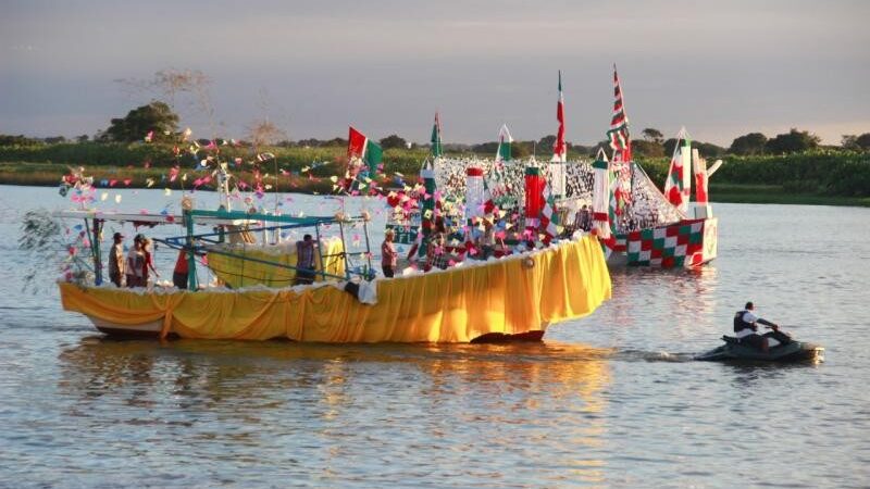 Desfile fluvial em homenagem a São João Batista nesta sexta-feira