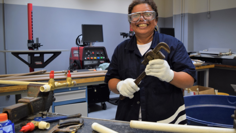 Em parceria com a Firjan, BRK Qualifica inicia inscrições para nova turma em Macaé