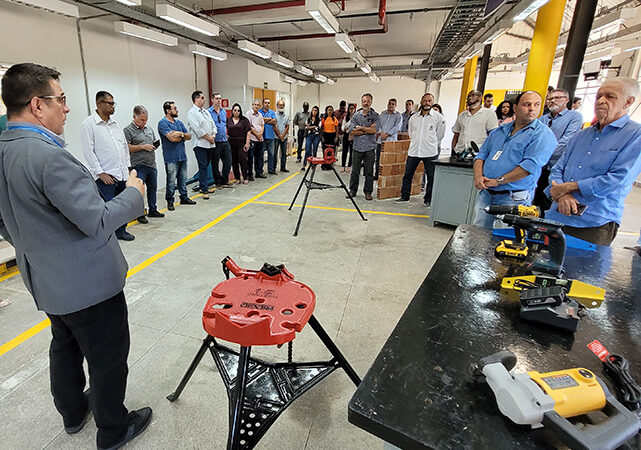 Empresários conhecem os novos laboratórios da Construção Civil da Firjan SENAI Campos