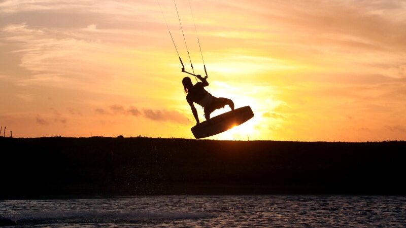 Competição de kitesurf acontece no dia 30, na Lagoa de Iquipari