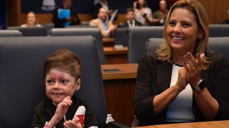 “LEI GUI” É sancionada: Programa de Assistência para Pessoas com Epidermólise Bolhosa é criado no Estado do Rio