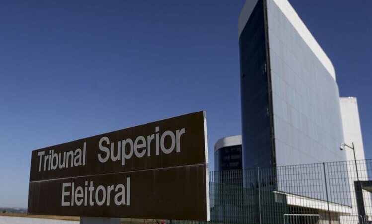 TSE restringe live eleitoral em residência oficial