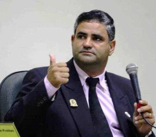 São João da barra decretou luto de três dias pelo falecido do vereador Franquis Arêas.