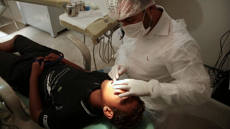 População de SJB passa a contar com serviços gratuitos de ortodontia e de prótese dentária