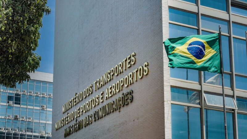 Guia orienta organizações sobre edital para rádios comunitárias