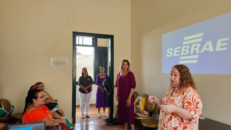 Oficina e viagem encerram a Semana Delas