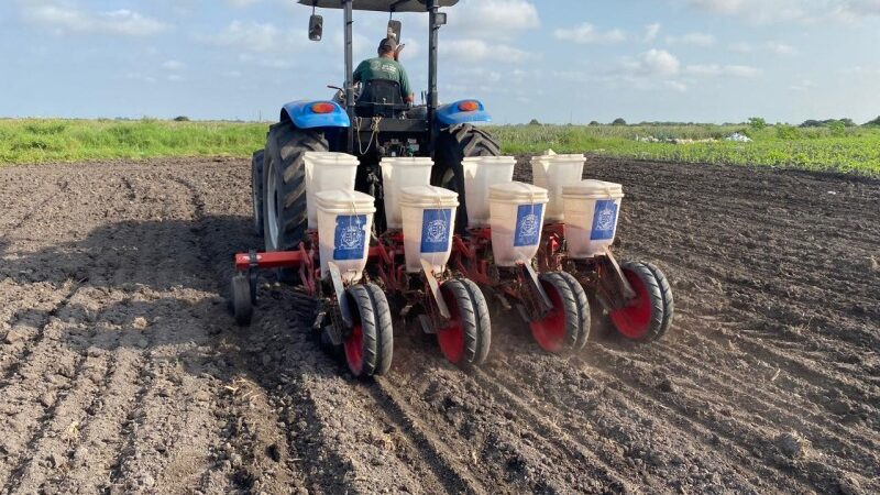 Patrulha Mecanizada intensifica ajuda a produtores após perdas nas lavouras com as cheias em SJB