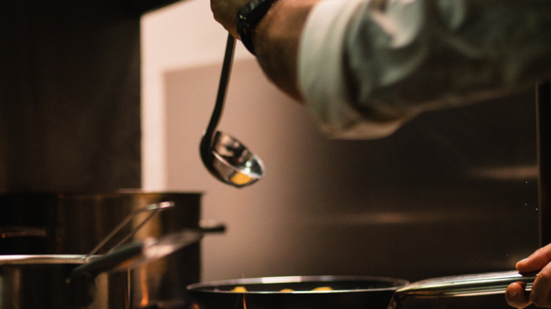 Governo do Estado divulga 4.569 oportunidades de emprego, estágio e jovem aprendiz