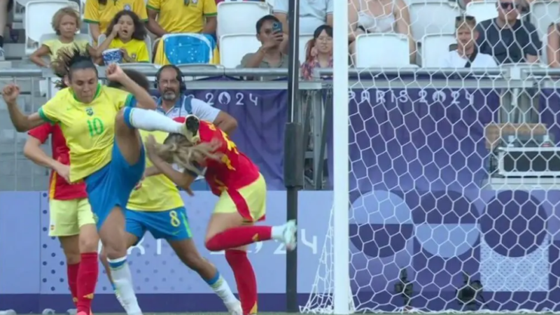 “Voadora” e derrota para a Espanha