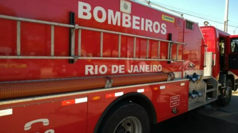 Cláudio Castro autoriza novo concurso para Bombeiros com 144 vagas