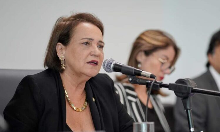 Donos de pet podem ter ausência abonada no trabalho para levar animal ao veterinário