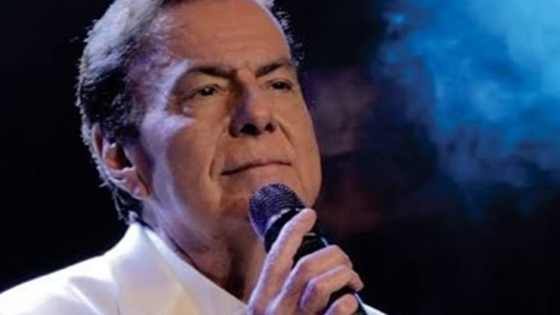 Agnaldo Rayol morre após sofrer queda em casa