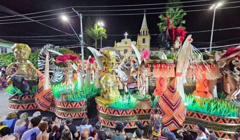 SJB paga subvenção antecipada, mas multa todas as escolas de samba