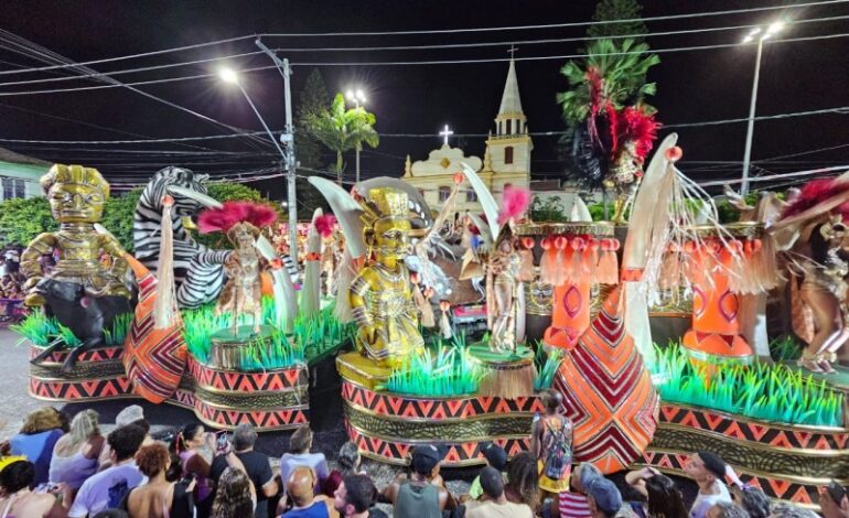 SJB paga subvenção antecipada, mas multa todas as escolas de samba