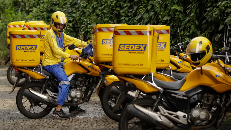 Presidente dos Correios diz que gestão anterior sucateou empresa