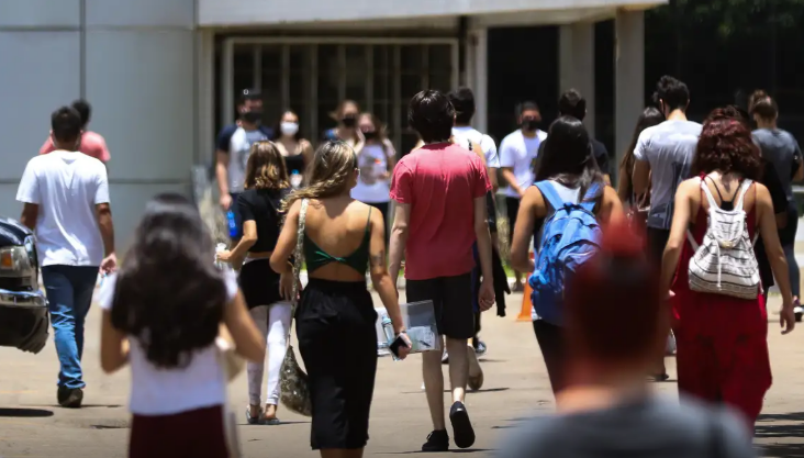 Inscrições para o Fies 2025 terminam nesta sexta-feira