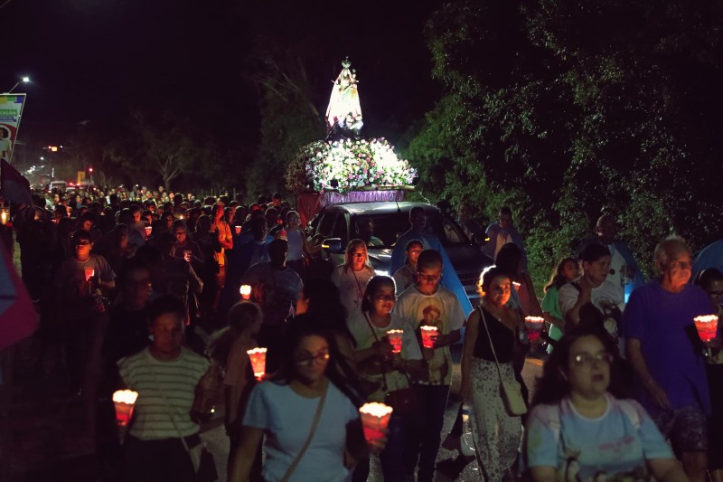 Romaria Luminosa em SJB é atração desta sexta da Festa de Nossa Senhora da Penha