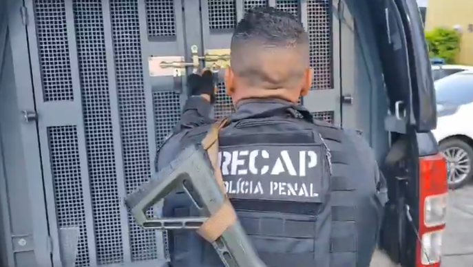 Foragidos são recapturados em operação da Polícia Penal em Campos e Macaé