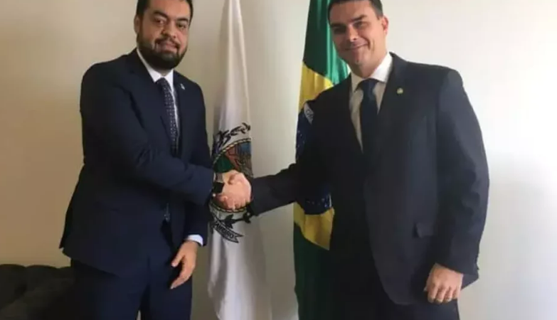 Eleições 2026: pesquisa mostra favoritismo de Flávio Bolsonaro e equilíbrio entre Benedita, Clarissa e Castro para Senado