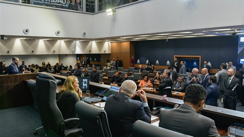 ALERJ APROVA PROJETO DE DIRETRIZES ORÇAMENTÁRIAS DO GOVERNO DE 2026
