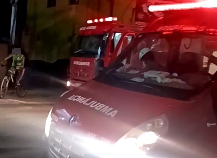 Homem é baleado em frente à residência em Atafona, distrito de São João da Barra