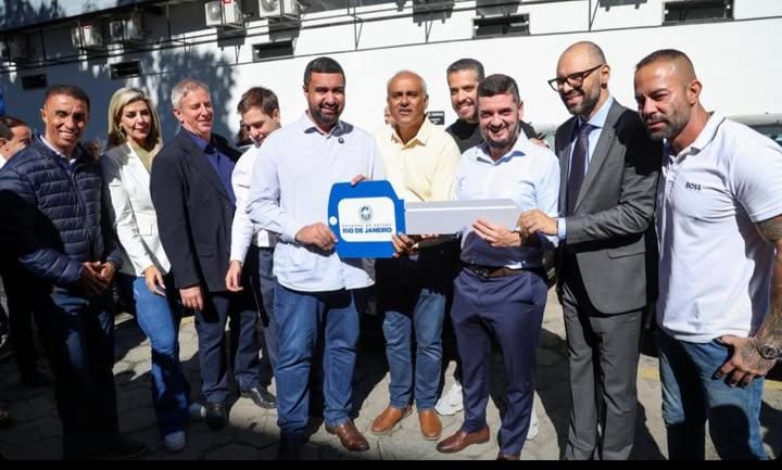 Governador em exercício entrega 44 novos veículos para reforçar trabalho de técnicos da Emater-Rio