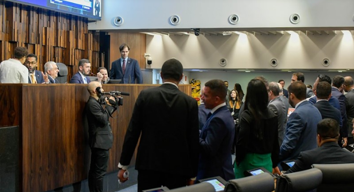 Pessoas com deficiência terão gratuidade em estacionamentos por 30 minutos
