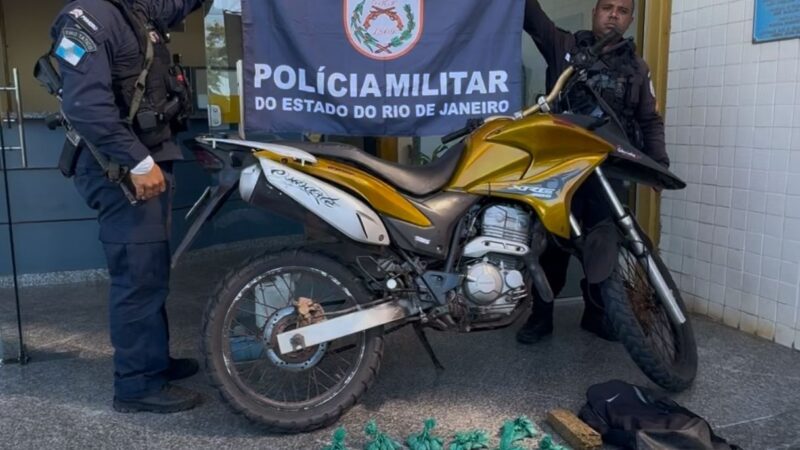 Suspeito de tráfico é preso com drogas em São João da Barra, no bairro da Chatuba