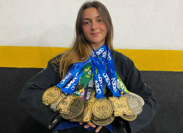 Adolescente de São João da Barra ganha destaque no jiu-jítsu feminino