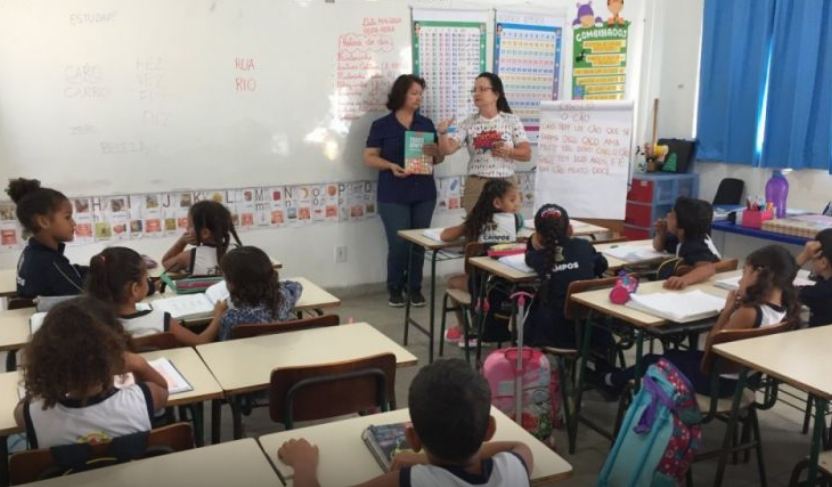Anunciado concurso público para Educação de Campos com mais de 1 mil vagas