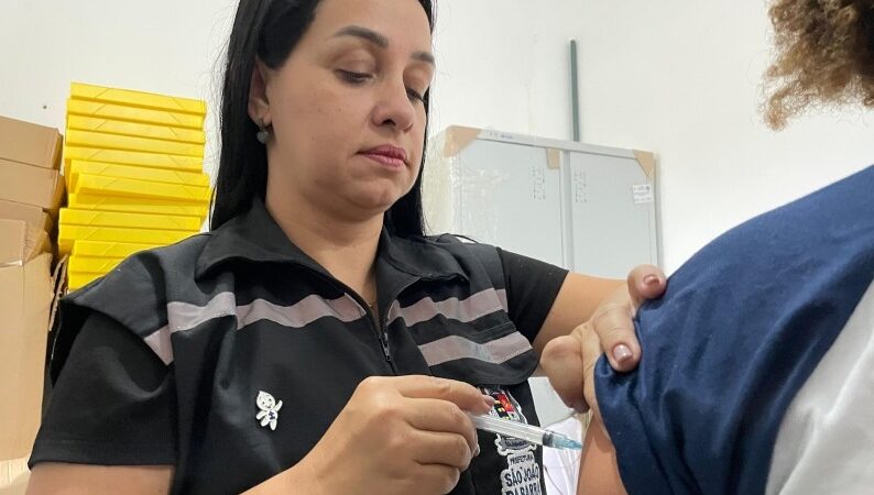Alunos da da rede municipal têm situação vacinal verificada em SJB