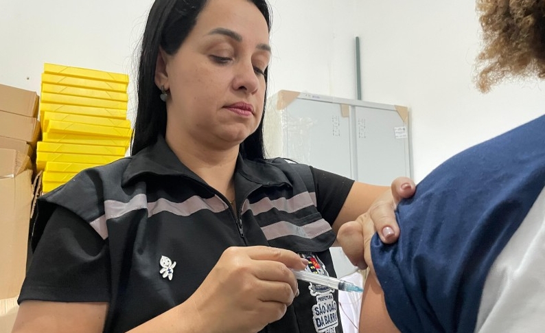 Alunos da da rede municipal têm situação vacinal verificada em SJB