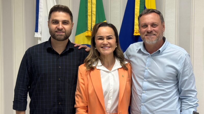 Wladimir Garotinho recebe deputada federal Daniele Carneiro, para tratar de projetos em Campos dos Goytacazes