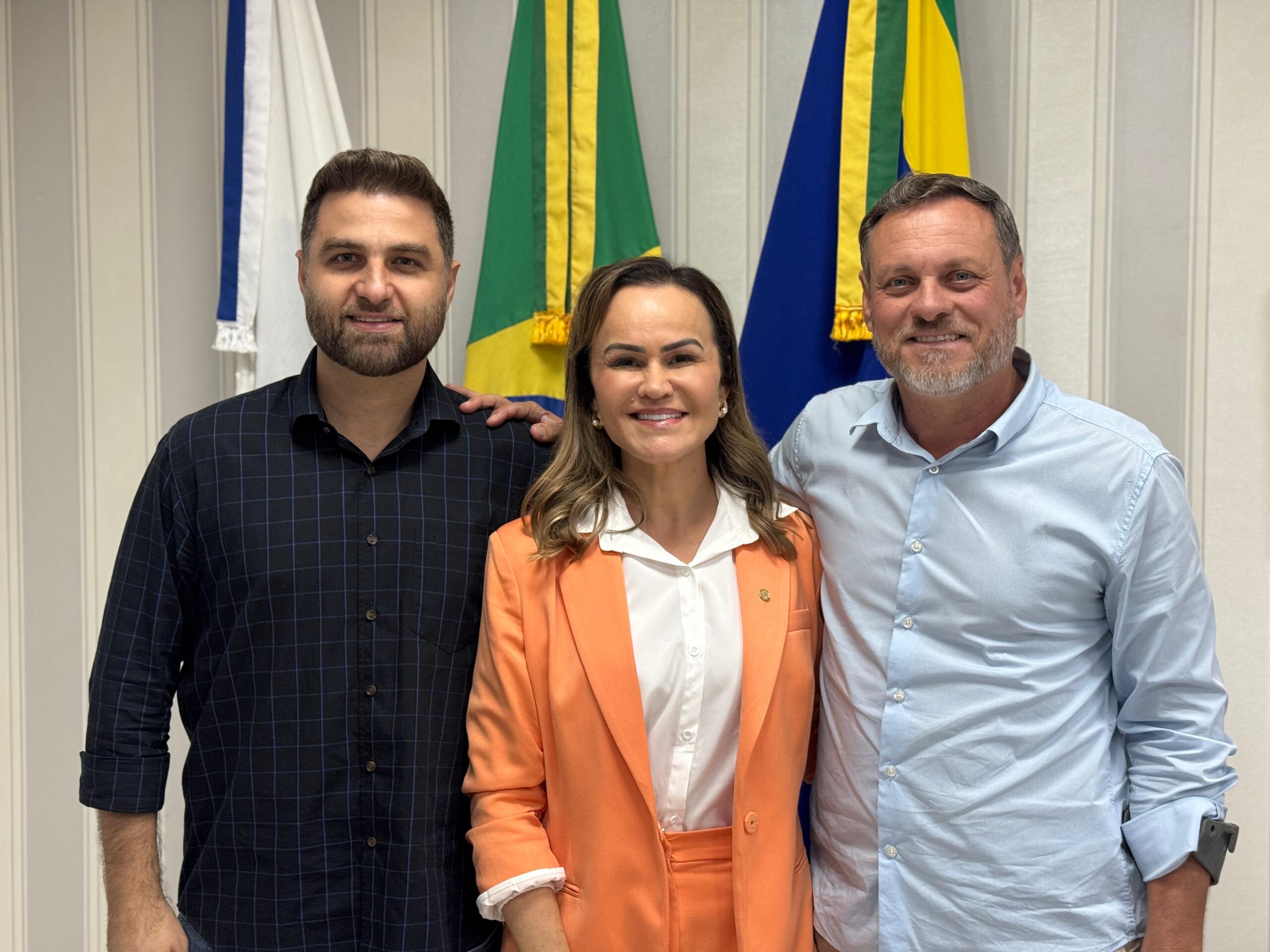 Wladimir Garotinho recebe deputada federal Daniele Carneiro, para tratar de projetos em Campos dos Goytacazes