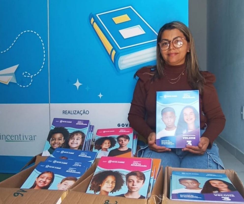 Material didático de recomposição da aprendizagem distribuído a escolas de SJB