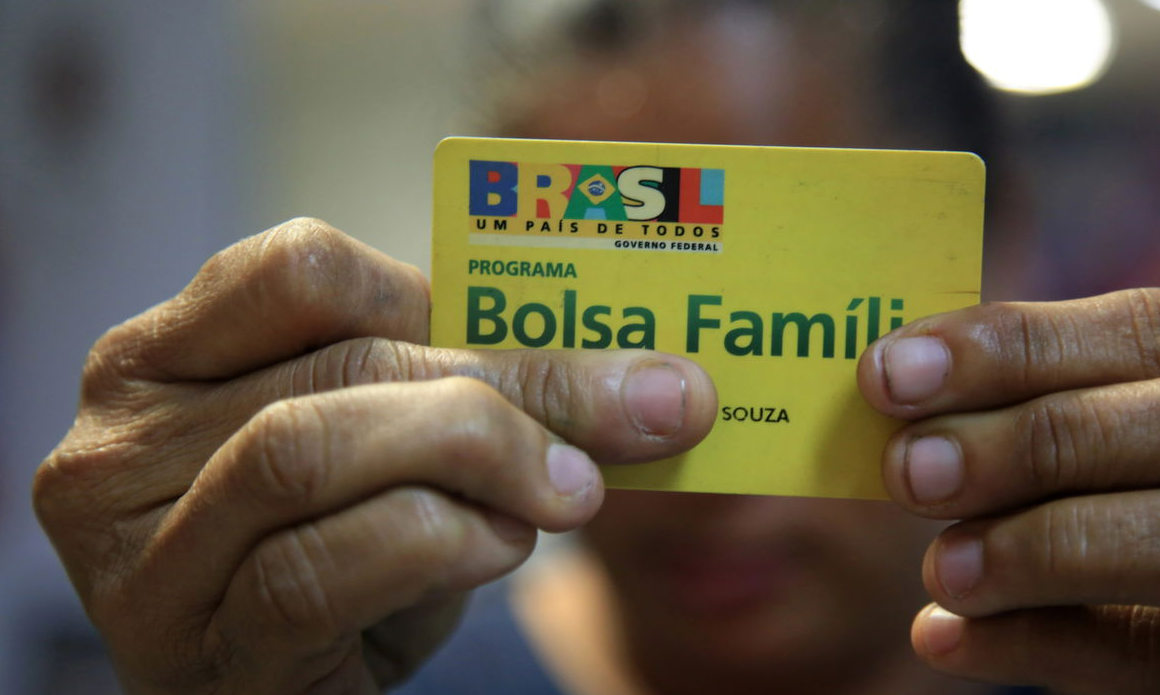Caixa começa a pagar Bolsa Família de agosto