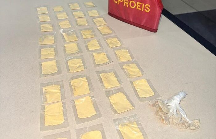Polícia apreende cocaína e crack em Atafona, São João da Barra