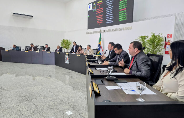 Câmara sugere capacitação em primeiros socorros para servidores que atuam na linha de frente e cursos profissionalizantes na antiga Secretaria de Educação