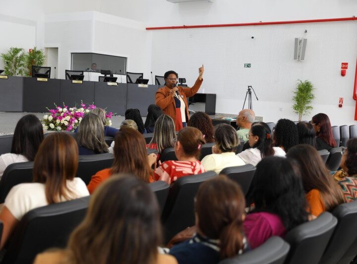 Semed promove Formação Continuada para gestores escolares