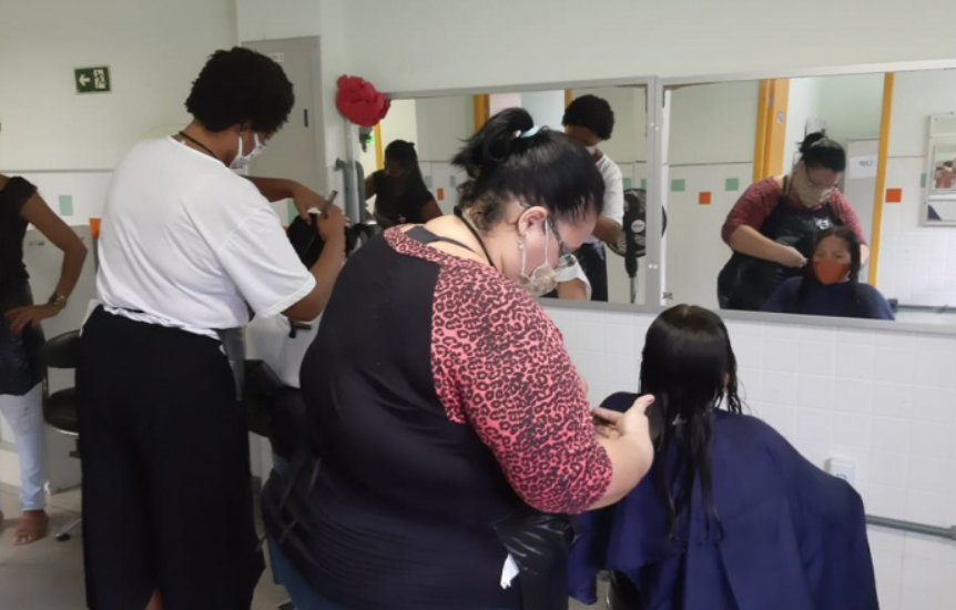 Cras de Atafona terá oficina de Cabeleireiro para cadastradas no CadÚnico