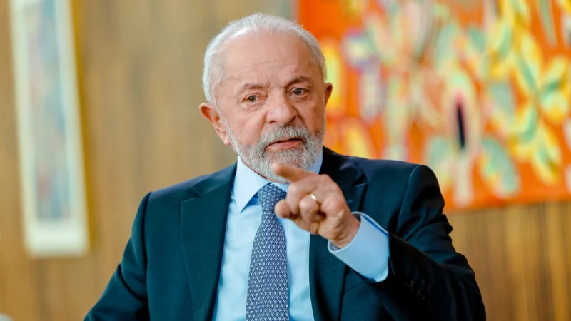 Luiz Inácio Lula da Silva reúne ministros no Palácio da Alvorada para debater megaoperação no Rio de Janeiro