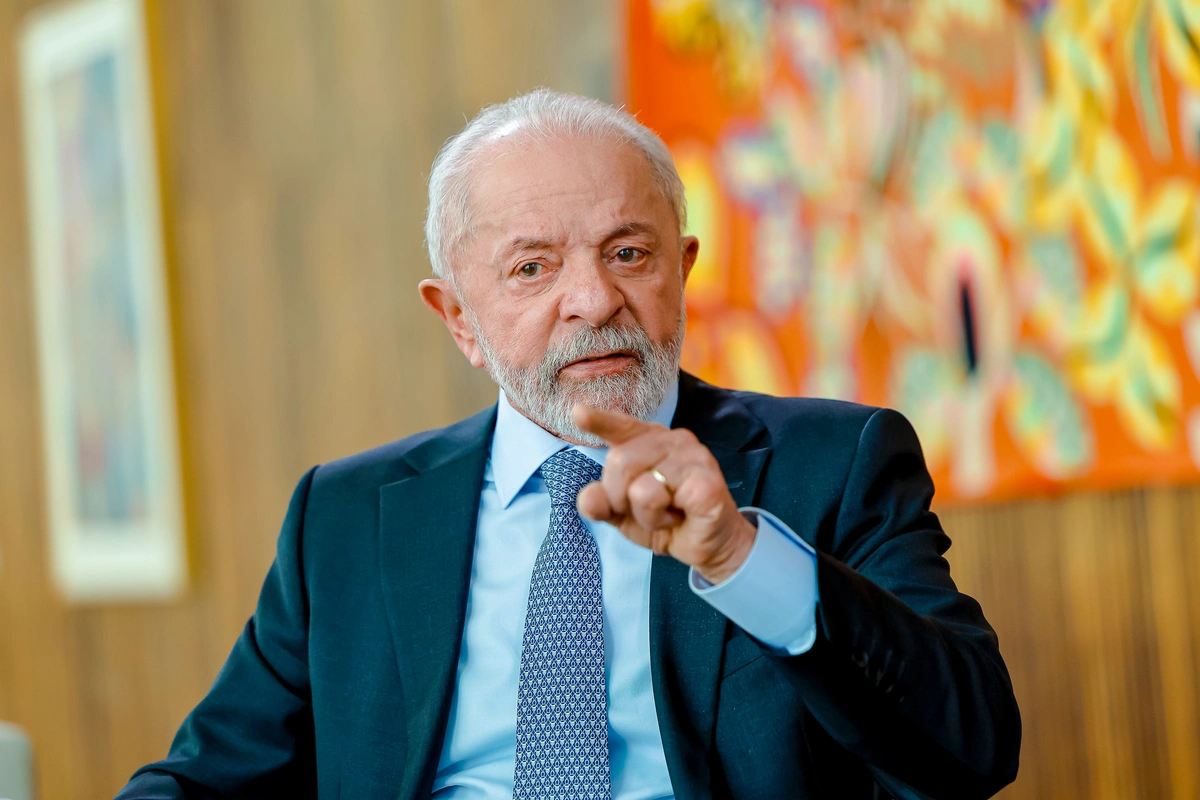 Luiz Inácio Lula da Silva reúne ministros no Palácio da Alvorada para debater megaoperação no Rio de Janeiro