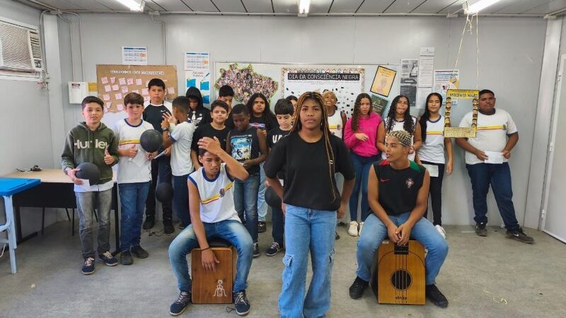 Educação encerra Jornada Pedagógica de História reunindo 13 escolas em SJB