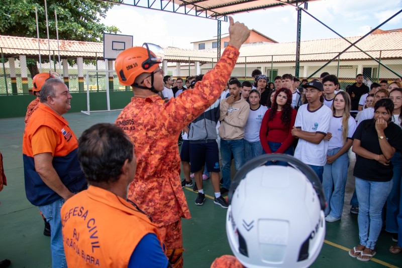 Bombeiros e Defesa Civil realizam simulado de desocupação em SJB