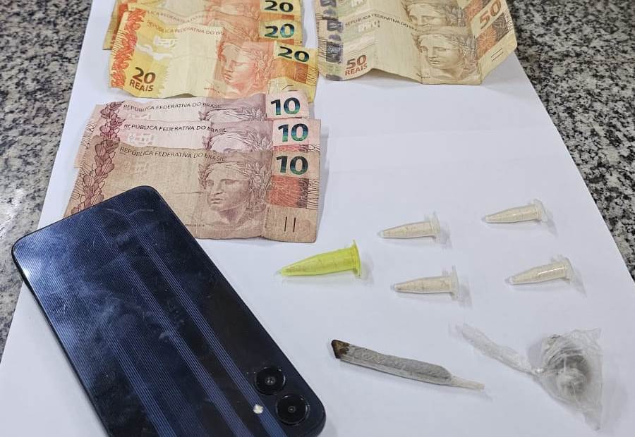 Jovem de 22 anos, preso por tráfico em Grussaí após denúncia e apreensão de drogas