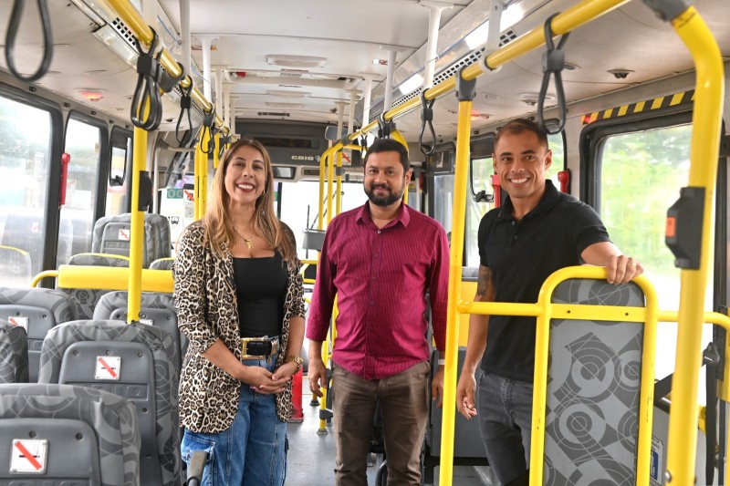 Transporte público gratuito de SJB ganha mais três ônibus com ar condicionado