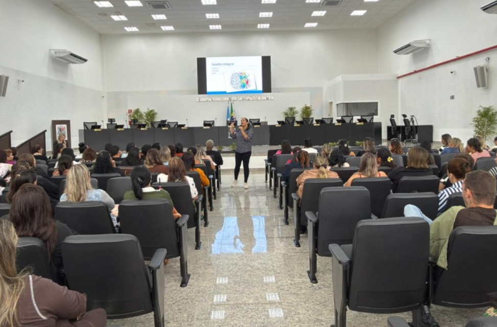 Cursos de Formação fortalecem práticas pedagógicas na rede municipal