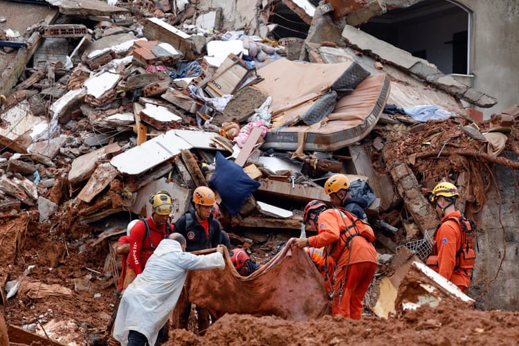 Jeep Clube de SJB faz campanha por donativos às vítimas das chuvas em MG e Sana